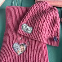 Berretto e sciarpa di Violetta