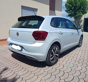 Volkswagen Polo 1.6 R-line