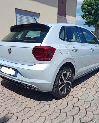 Volkswagen Polo 1.6 R-line