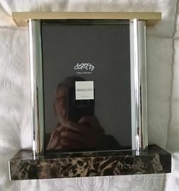 Cornice Morellato disegnata da Ettore Sottsass