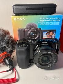 Sony ZV-E10 con 16-50 e batterie extra