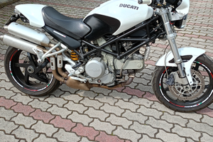 Ducati Monster s2r
