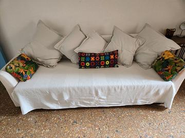 Divano letto Holmsund Ikea 3 posti (piano terra)