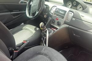 Lancia y