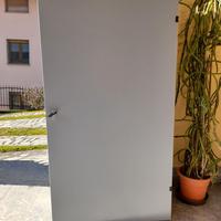 QUADRO ELETTRICO IN LAMIERA VERNICIATA GRIGIA.