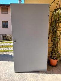 QUADRO ELETTRICO IN LAMIERA VERNICIATA GRIGIA.