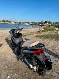 piaggio beverly 500 