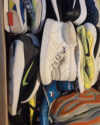 lotto scarpe 60 pezzi