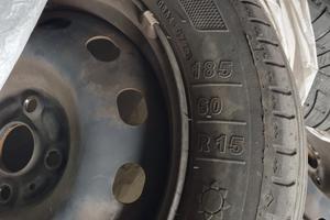 Cerchi in ferro R15" con gomma