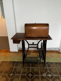 Macchina da cucire vintage Excella