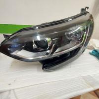 Faro sx megane 4 anno  2017