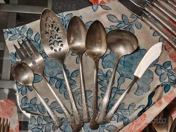 Posate in silverplated e acciaio "1881 Rogers"