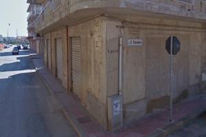 Garage ad uso commerciale