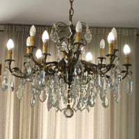 Lampadario in cristallo e appliche