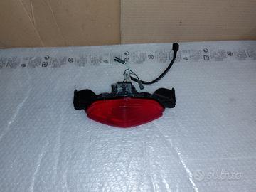 Faro posteriore suzuki vstrom 650