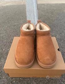 UGG Mini Marrone EU 40