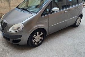 Lancia Musa 1300 multijet