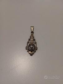 ciondolo 