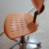 Sedia girevole con altezza regolabile