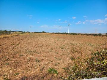 terreno seminativo  a4 chilometri da Castellaneta 