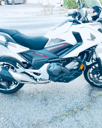 Honda nc 750x dct abs