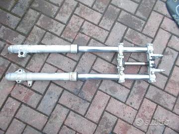 BETA RR KTM 50 '99 : forcella radiatore pinza sell