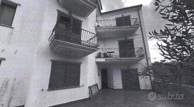 Immobile in asta di 32 m² con 1 locale a La Maddal