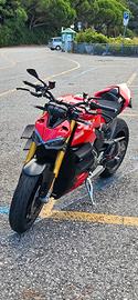 Ducati Streetfighter V4 - 2021