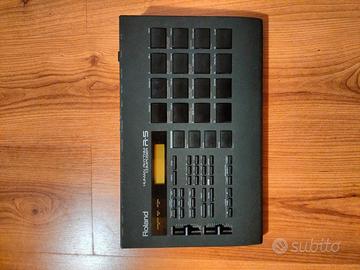 Roland R-5 Drum machine 