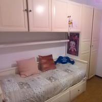 cameretta due letti e armadio