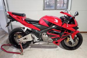Honda cbr 600 rr