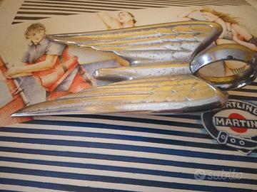 stemma badge Chrysler auto americana epoca 1950s