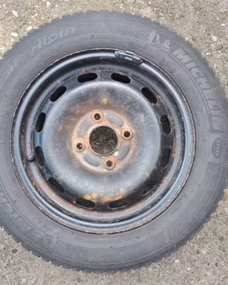Cerchi più gomme invernali