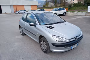 Peugeot 206 1.1 3p. XT