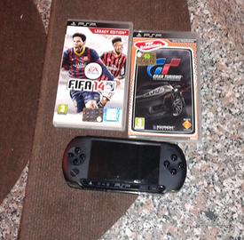 psp portatile,con 2 giochi