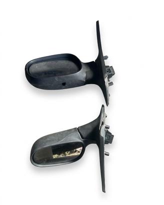 Specchietti anteriori Renault Clio anno 2003
