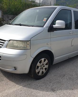 Transporter 9 posti con gancio 