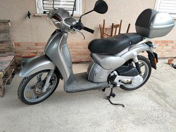 Aprilia Scarabeo 50 4T