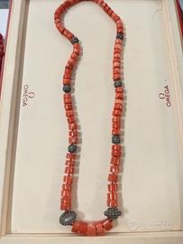 collana di corallo antico