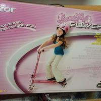 Monopattino 3 ruote Razor rosa