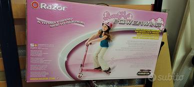 Monopattino 3 ruote Razor rosa