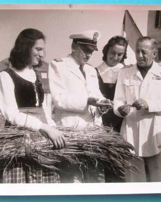 Lotto 7 foto Battaglia del grano. Periodo fascista