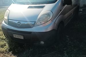 Opel furgone 2500cc