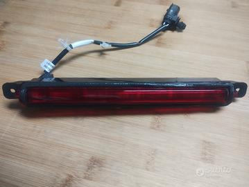 Ford Raptor terza luce stop 