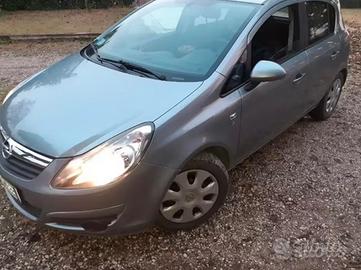 Opel corsa 1200 benzina