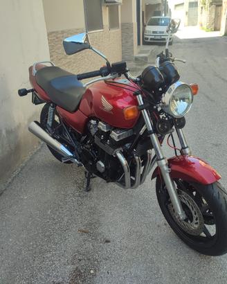 Honda cb 750 seven fifty