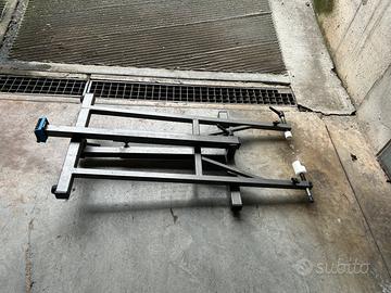 Cavalletto manutenzione bici