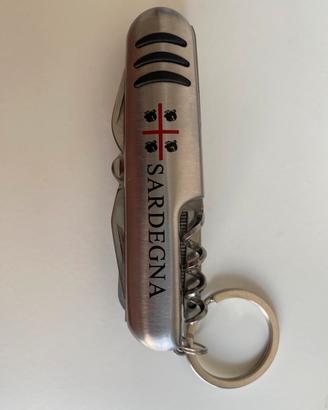 Coltello multifunzione svizzero