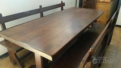 Tavolo e panche