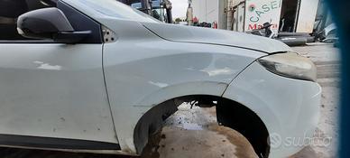 RENAULT MEGANE STATION WAGON 2012 - PARAFANGO DEST